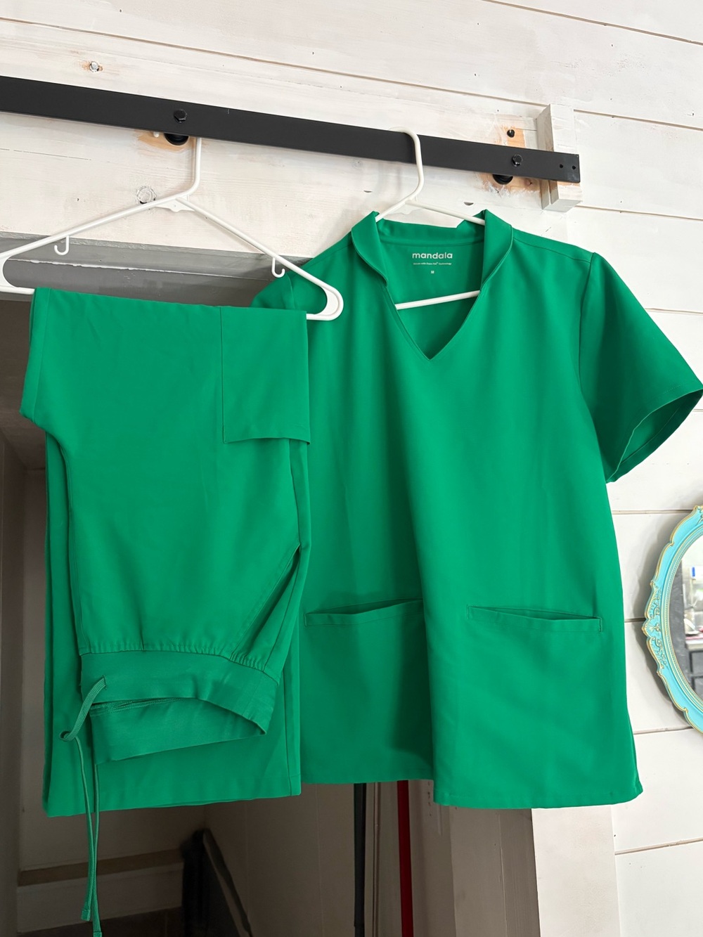 Mandala Women's Scrub Top and Pants Set in Green Medium